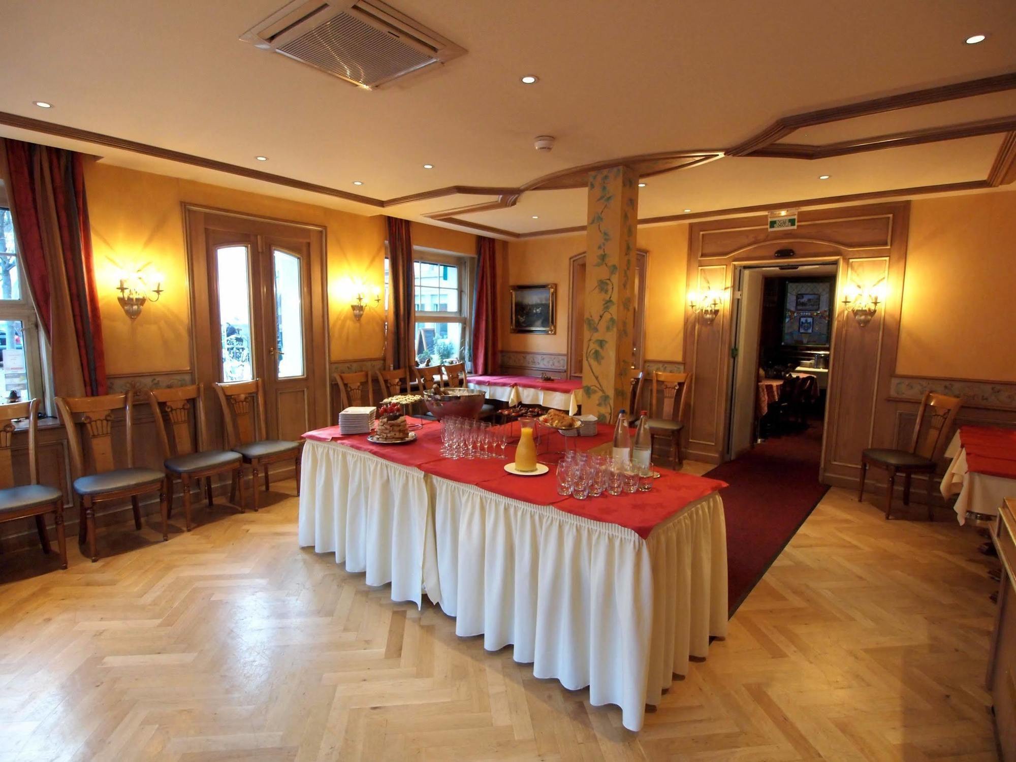 Logis Restaurant Au Cerf D'or Hotel Estrasburgo